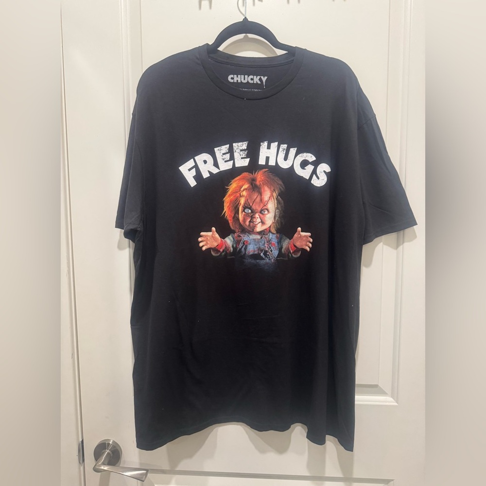Chucky Movie Free Hugs Graphic Shirt Black 2XL